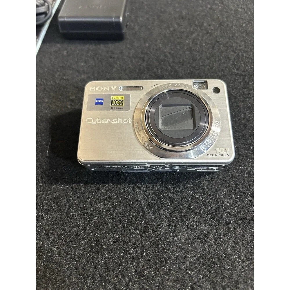 Sony Cybershot DSC-W170 10.1MP Digital Camera-Battery, Charger, Manuals Case B-5